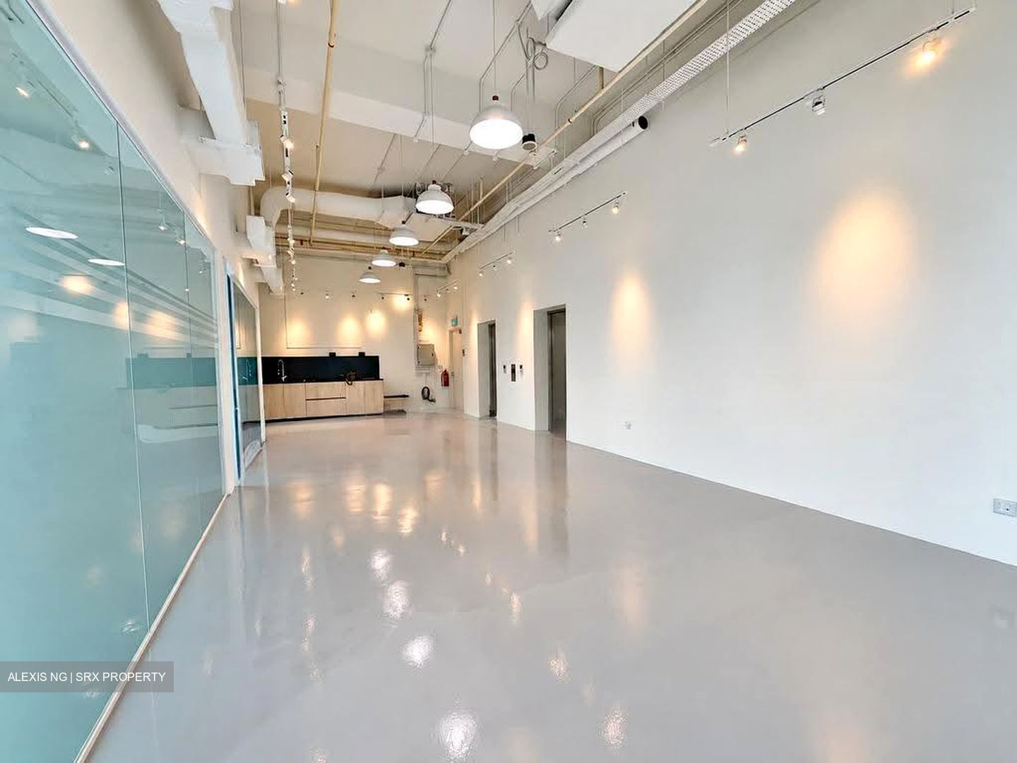 Oxley Tower (D1), Office #626846961